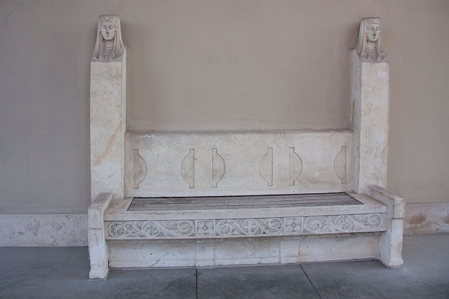 季表现中规 季表现中规