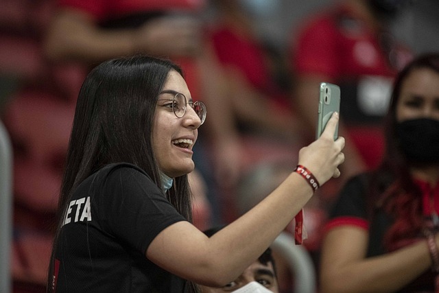 使她在这场 使她在这场